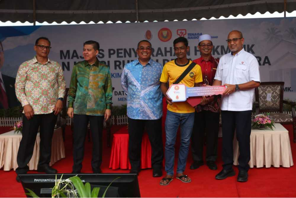 Image from: Melaka polls: Pas logo on the table if PN symbol is rejected, says Sanusi