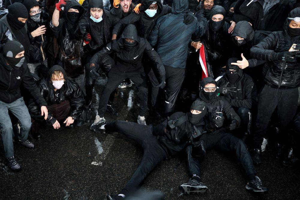 Image from: Clashes break out in Paris, other cities amid fresh protests