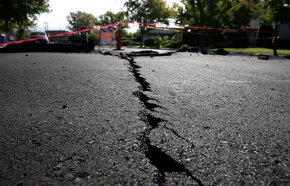 Image from: Detik-Detik Gempa Bumi Kuat Di Venezuela, Orang Ramai Bertempiaran Lari
