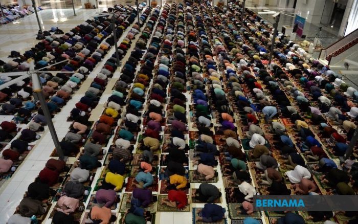 Image from: Terlupa Tukar Lokasi Dalam Aplikasi Ketika “Travel”, Solat Ikut Waktu Salah Perlu Ke Qada?