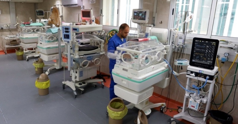 Image from: Tak Dapat Ke Tanah Suci, Penduduk Gaza Pakai Ihram & Bertalbiah Di Sebalik Runtuhan