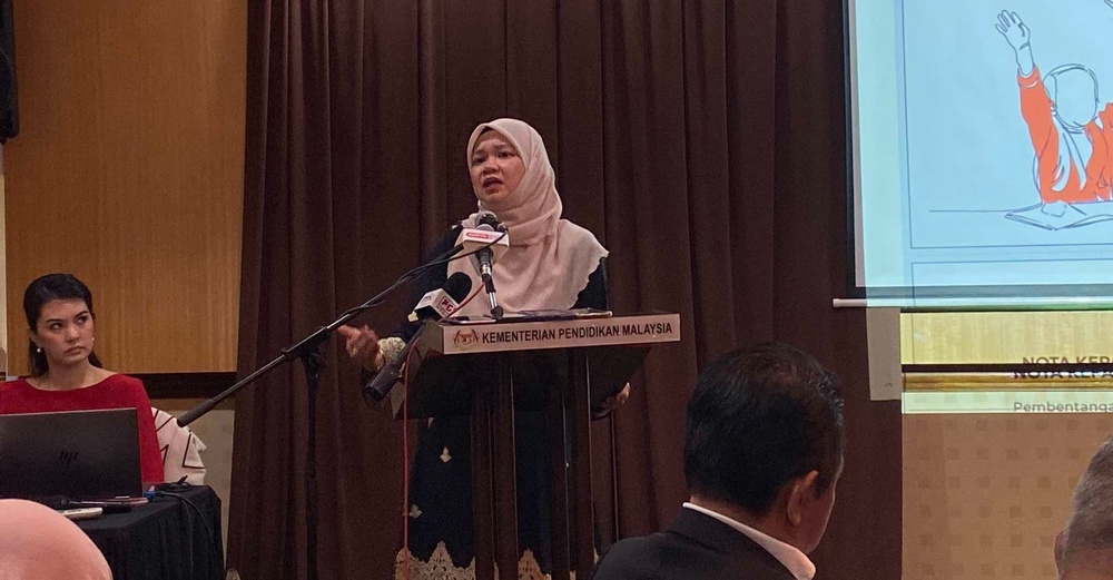 Image from: Jerebu: Kesihatan, Pendidikan Dan Kesejahteraan Mental Murid Jadi Perhatian Raja Permaisuri Agong