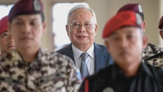 Image from: Najib Dibenar Dapatkan Beberapa Dokumen Dalam Kes Saman USD8 Bilion 1MDB
