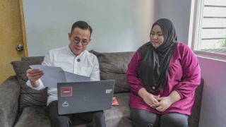 Image from: Steven Sumbang Laptop Kepada Anak Bekas Pemandu, Jadikan Anak Angkat