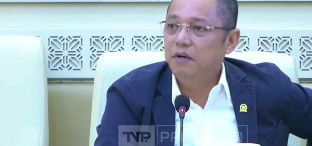Image from: Ahli Parlimen Indonesia Kritik Sistem KTP, Bandingkan Dengan MyKad