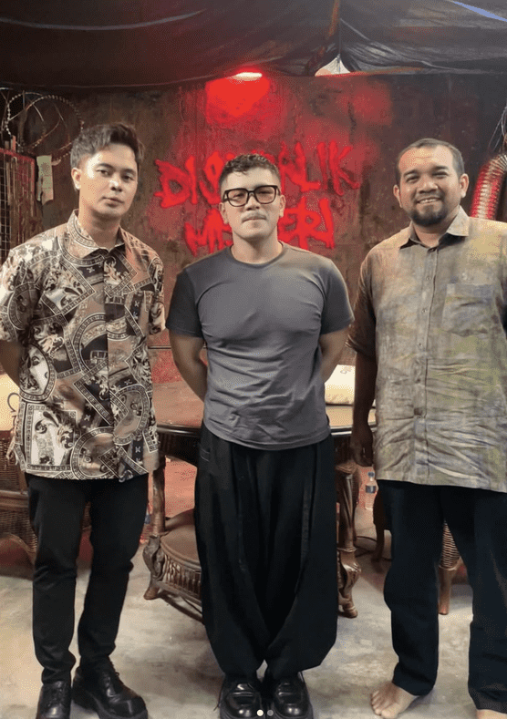Image from: Keindahan Dalam Kegelapan, Pelukis Muda Jadikan Mata Simbol 'Nyawa' Dalam Karya Surealisme