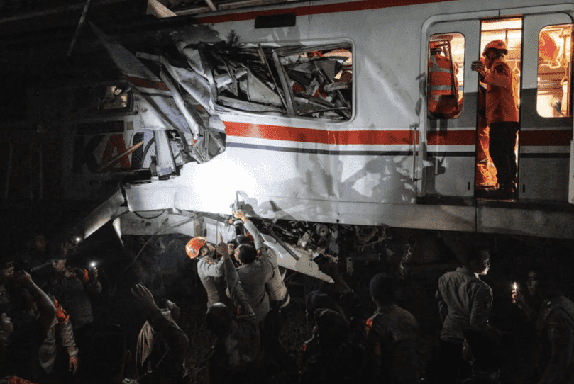 Image from: Tujuh Dilapor Maut Dalam Nahas Dua Kereta Api Di Bekasi