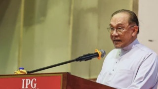 Image from: Belanjawan 2027: Kerajaan Setuju Sedia Elaun Pelajar Tingkatan Enam - Anwar