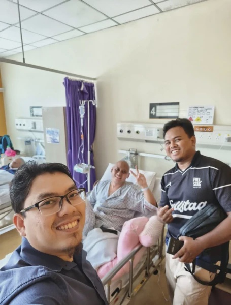 Image from: Lama Tak Muncul, Azfar MTAS Kini Bertarung Dengan Kanser