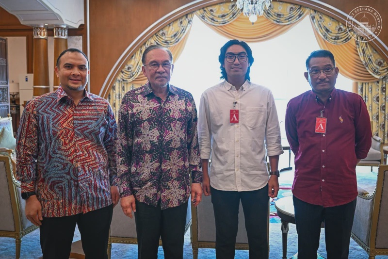 Image from: Usaha Bawa Pulang Kru Kapal Terkandas Di UAE Dipergiat - PM