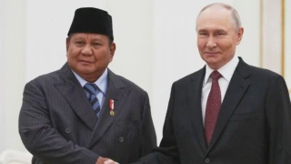 Image from: Ahli Parlimen Indonesia Kritik Sistem KTP, Bandingkan Dengan MyKad