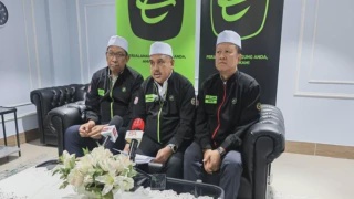 Image from: Petugas TH Jadi "Nadi Senyap" Perjalanan 440 Km Jemaah Haji