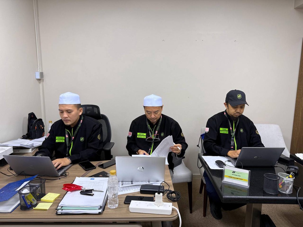 Image from: Petugas Haji Di Madinah Siap Sedia Terima Jemaah Haji Malaysia