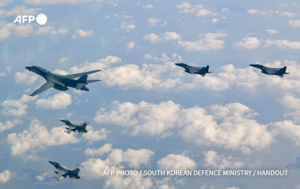 Image from: Gara-Gara Juruterbang Nak Bergambar, Pesawat Pejuang Korea Selatan Bertembung Di Udara