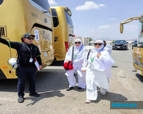 Image from: Petugas TH Jadi "Nadi Senyap" Perjalanan 440 Km Jemaah Haji