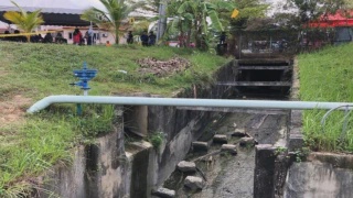 Image from: Lemas: Bapa Sanggup Redah Aliran Deras Longkang Cari Anak Sulung