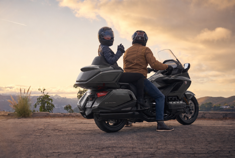 Image from: Honda Gold Wing Tour Kini Dalam Warna Hitam Gunmeta