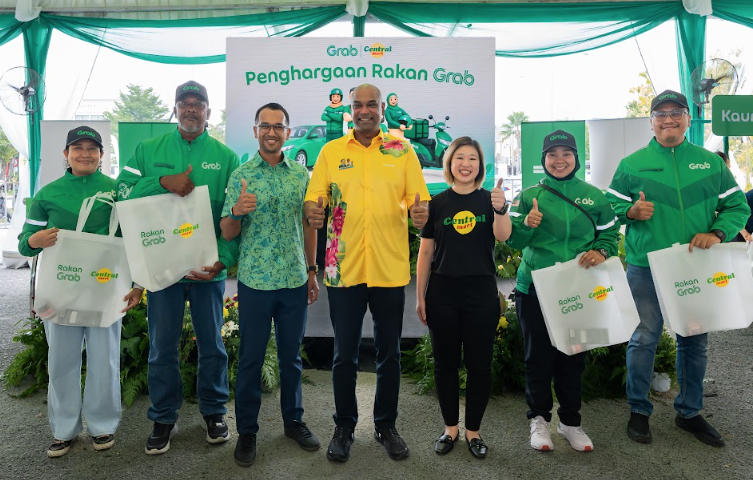 Image from: Grab Adakan Program Penghargaan Rakan Grab