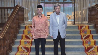 Image from: MCMC Keluar Tuntutan Statutori Terhadap TikTok Gagal Sekat Kandungan Hina Institusi Diraja