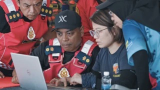 Image from: Warga Emas Hilang Ketika Cari Sarang Burung Di Gua Tepadung