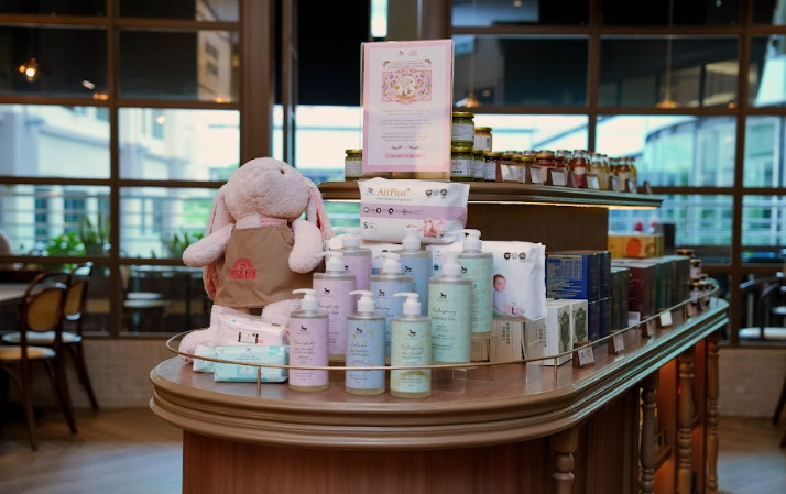 Image from: Applecrumby® & Hock Kee Raikan Hari Ibu Dengan Momen Manis
