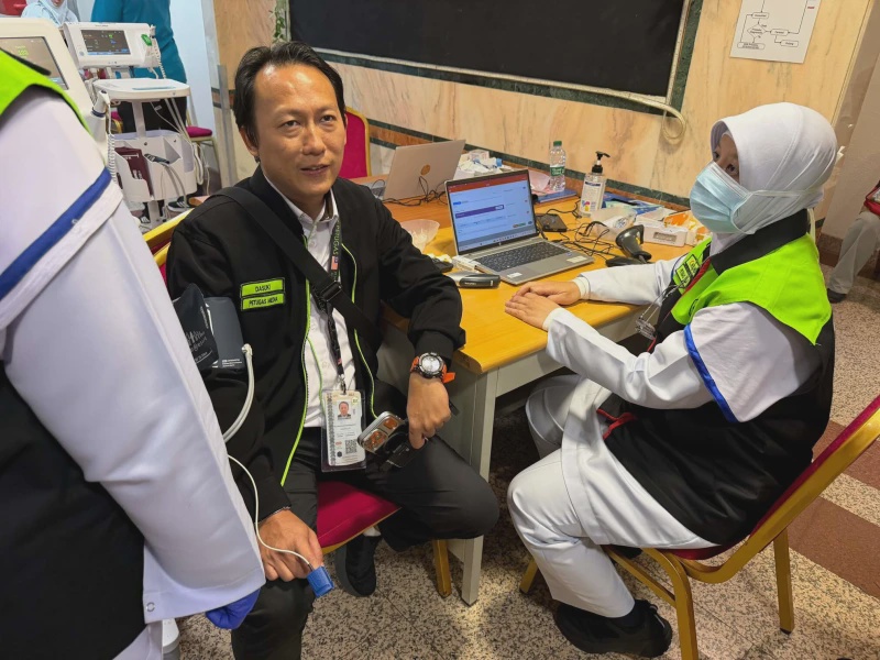Image from: Cuaca Panas Ketika Masyair, Pasukan Perubatan Bersiap Sedia Elak Jemaah Strok Haba