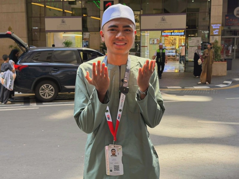 Image from: Simpanan Ibu Sejak Bayi Bawa Remaja 18 Tahun Ke Makkah