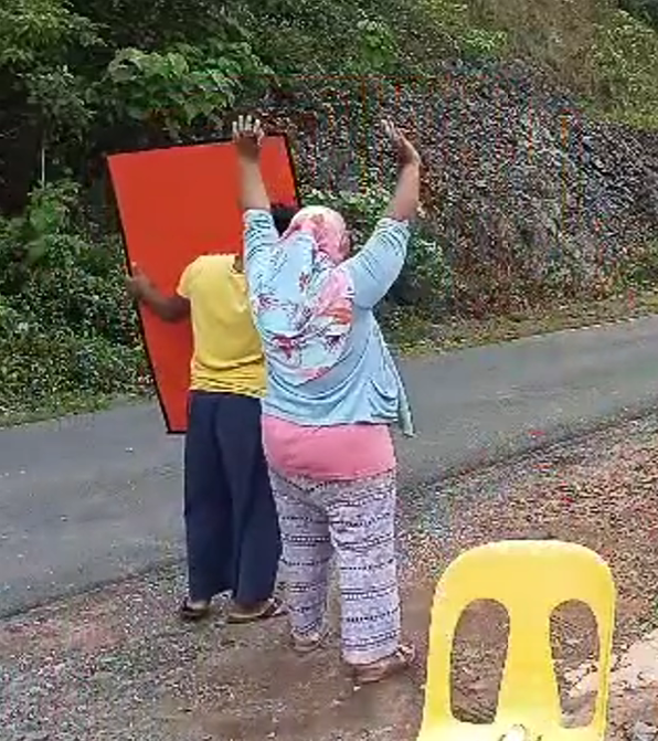 Image from: "Ampun Tuanku, Mohon Berhenti Sekejap", Ubah Nasib Keluarga 13 Tahun Tanpa Bekalan Elektrik