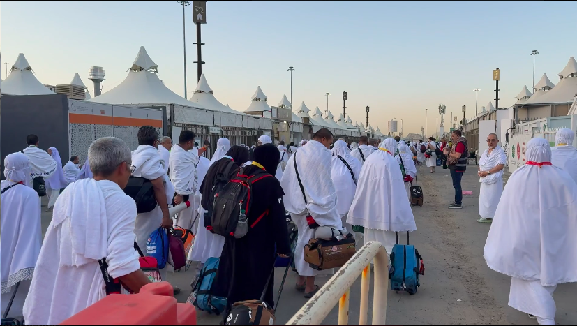 Image from: 31,243 Jemaah Haji Malaysia Telah Berada Di Tanah Suci