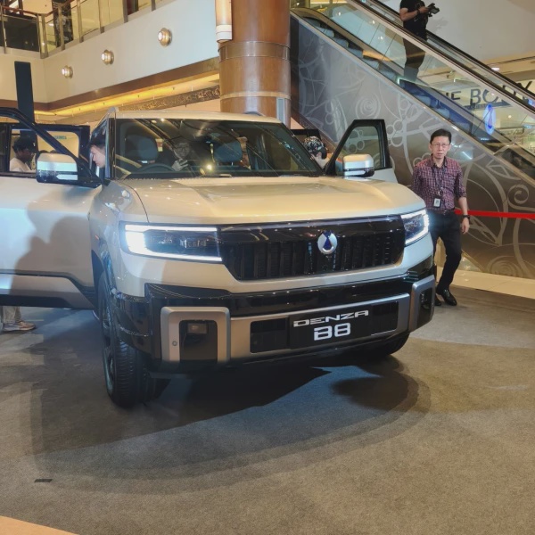 Image from: Denza B8 Rasmi di Pasaran Malaysia