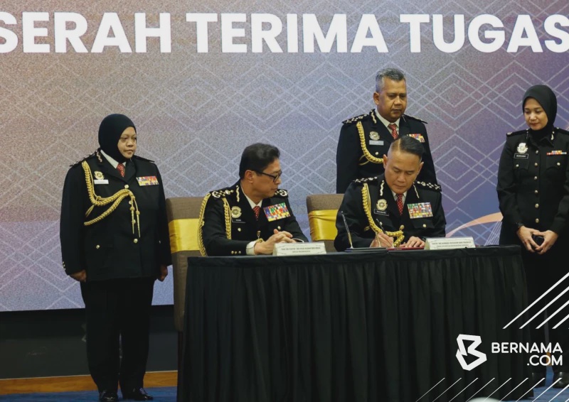 Image from: Warga SPRM Diseru Beri Kerjasama Penuh Kepada Kepimpinan Baharu - Azam Baki