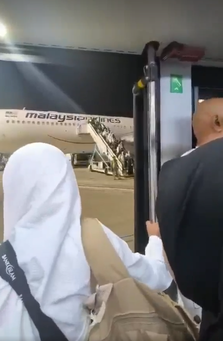 Image from: Kami Terpinga-Pinga Kenapa Mendarat Di Oman