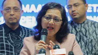 Image from: Kemasukan Pelajar UEC Ke IPTA Kekal Bersyarat, Wajib Lulus BM Dan Sejarah - PM
