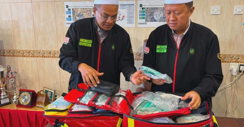 Image from: Cuaca Panas Ketika Masyair, Pasukan Perubatan Bersiap Sedia Elak Jemaah Strok Haba