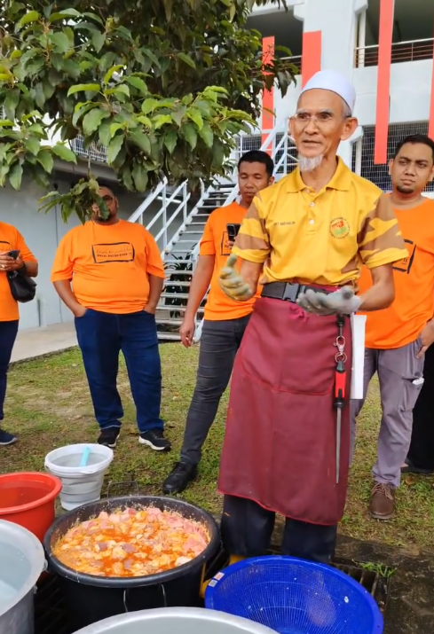 Image from: Tak Perlu Guna Tepung Gandum, Ini Petua Hilangkan Bau Hamis Daging
