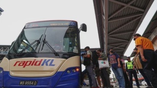 Image from: 10 Negeri, 2 Wilayah Diramal Hujan Lebat Hingga Malam Ini