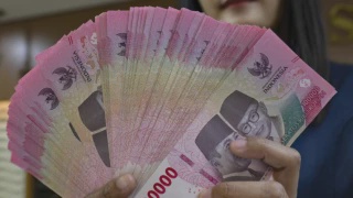 Image from: Ringgit Satu-Satunya Mata Wang ASEAN Yang Mengukuh Berbanding Dolar AS