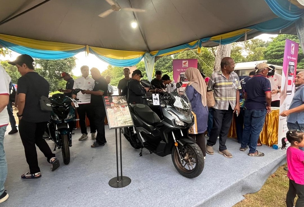 Image from: Boon Siew Honda Perkasa Kesedaran Keselamatan Jalan Raya Di Karnival Kampung Angkat Madani
