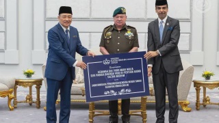 Image from: Padah Buang Sampah Dari Van Rasmi, Kakitangan DBKL Dikompaun