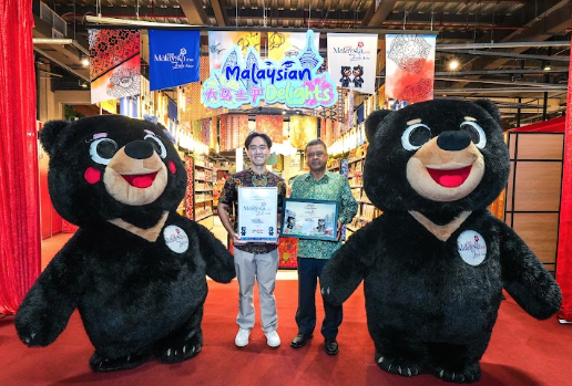 Image from: Jaya Grocer Jalin Kerjasama Dengan Tourism Malaysia Bagi Kempen Visit Malaysia 2026