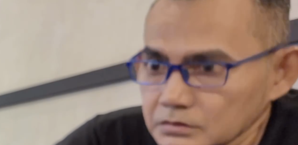 Image from: First Time Bagitahu, Reaksi Abah Bila Anak Dah Ada 'Kawan' Curi Perhatian