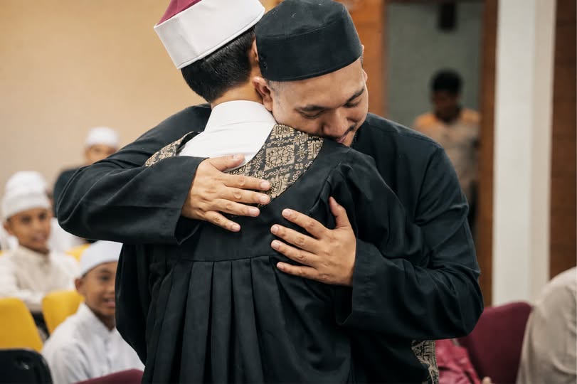 Image from: Tengku Umayr Tamat Syahadah Ula, Pengiktirafan Tertinggi Hafazan Al-Quran Tanpa Salah