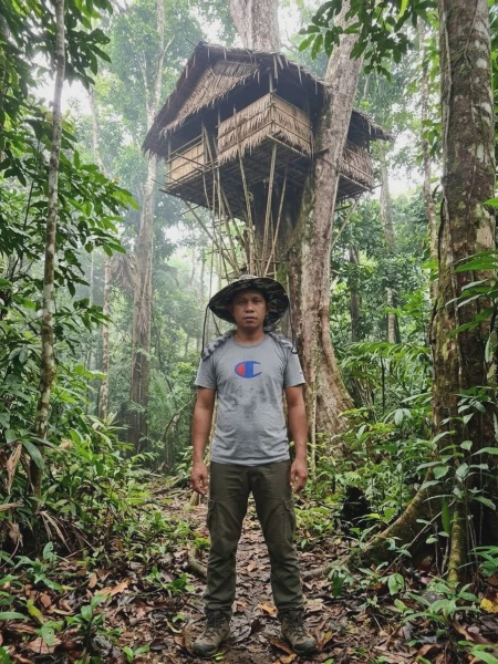 Image from: Lelaki Minta Edit Gambar Nampak Macam Di Hutan Amazon, Hasilnya Lain Macam