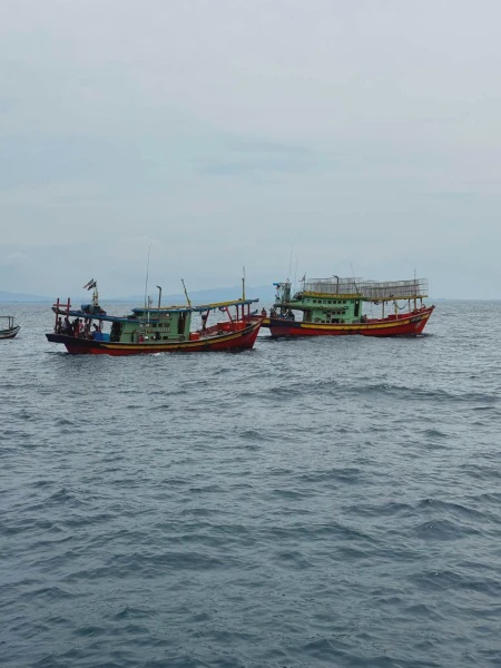 Image from: Sebak, Kisah Nelayan 'Bersatu' Selamatkan Bot Karam Di Dasar Laut