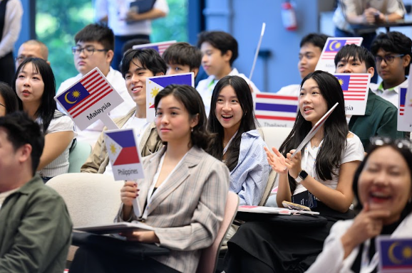 Image from: Jumlah Pengguna Aplikasi Google Gemini Didorong Oleh Penggunaan Gen Z & Keupayaan Bahasa Unggul