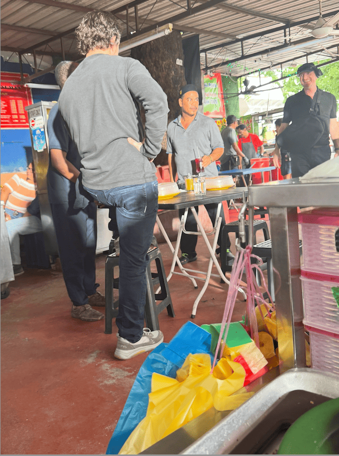 Image from: Ramai Kongsi Momen Bertemu Mark Wahlberg Di Penang