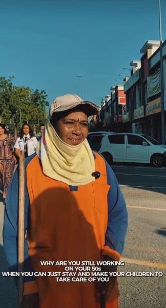 Image from: Lima Beradik Buat "Surprise" Untuk Amma, Buat Ramai Sebak