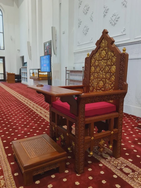 Image from: Berguru Dengan Tokoh Tersohor, Seni Ukiran Kayu Anak Besut Kini Bakal Jejak London