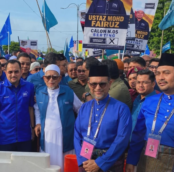 Image from: PRN Negeri Sembilan: Asyraf, Abdul Hadi Curi Tumpuan Ketika Iringi Calon Di Jempol