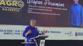 Image from: Kehadiran PH Ke Johor Bukan 'Cari Gaduh', Tawar Dasar Baik Kepada Rakyat - Anwar